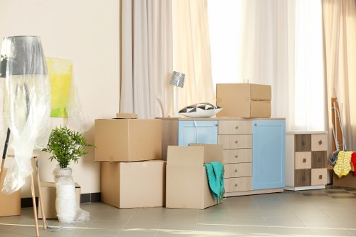 Moving truck service in Crystal Palace for local home and office moves